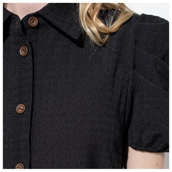 37 Chic Basic Collared Button Down Dress - Picture 4 of 5